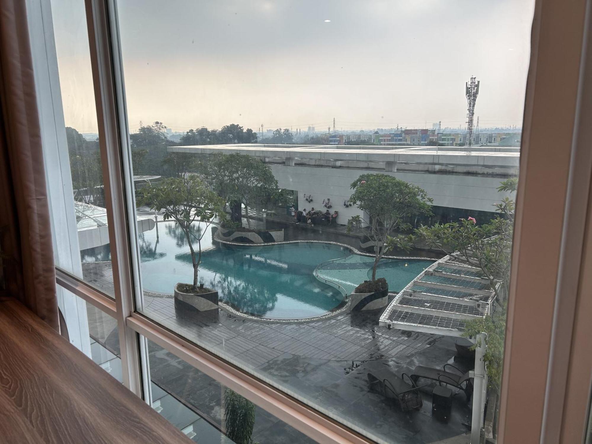 U Residence 2 Studio Apartment Pool View Tangerang Luaran gambar